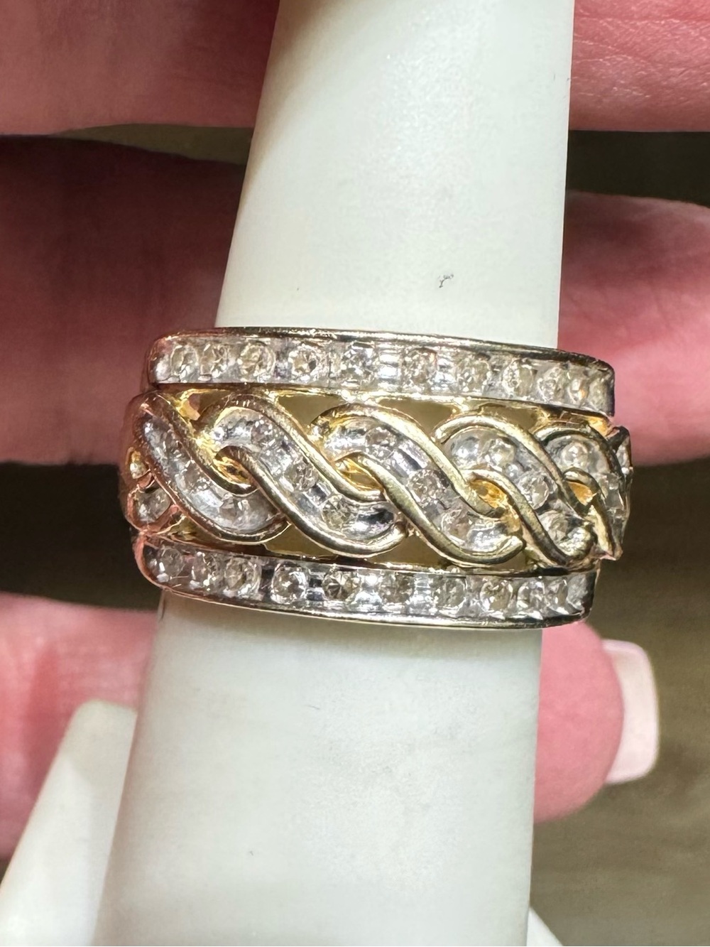10K YG UNISEX DIAMOND BAND RING